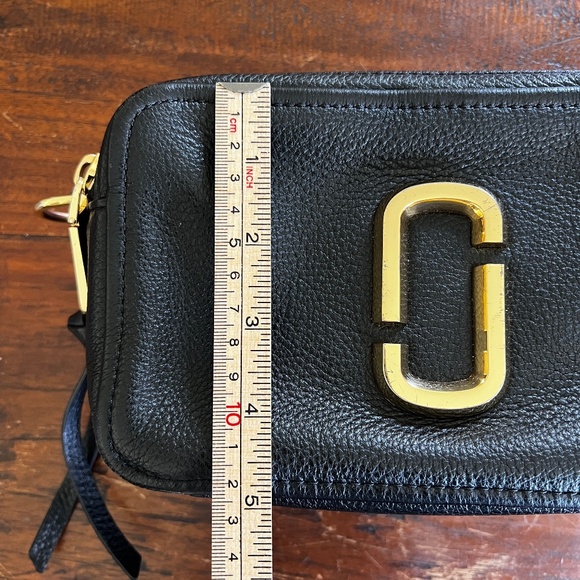 MARC JACOBS The Softshot Black Leather Crossbody Camera Bag - Picture 12 of 14